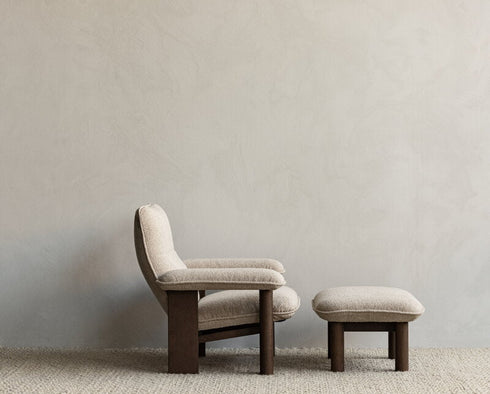 Brasilia Ottoman / Walnut